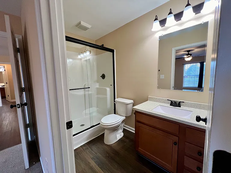 11423 Tierney Ave — Photo 10