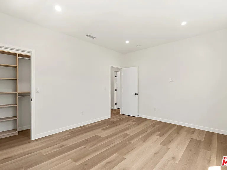 1305 Lucile Ave #3 — Photo 16