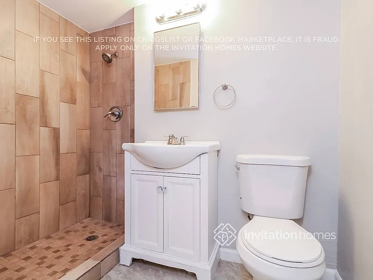 4143 N 74th Dr — Photo 13