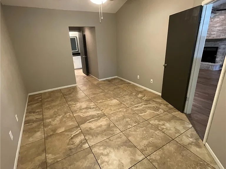 519 Rattan Dr — Photo 13