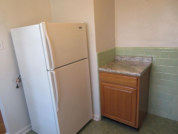 3rd image of 7000 Jamieson Ave APT 2W