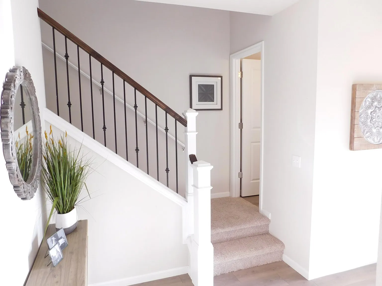 4 bed, 2.5 bath, 2310 sqft, $3,100 — Photo 3