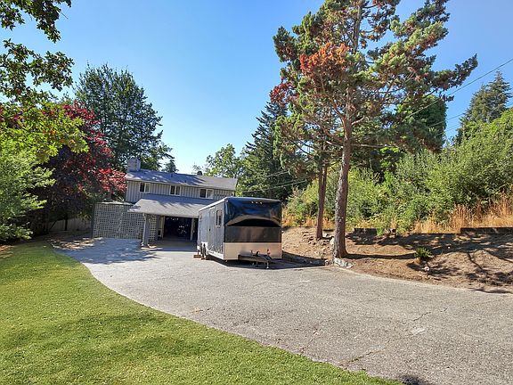 Private drive & RV Parking