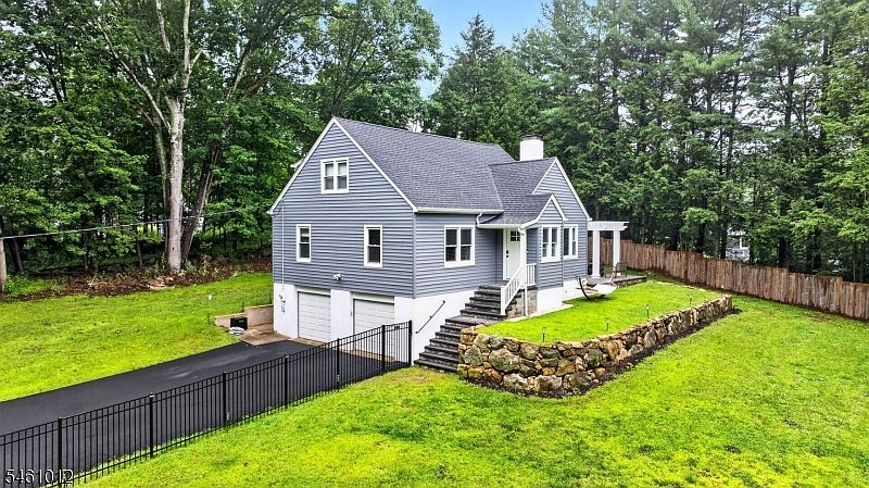 1st image of 6 Estler Ln
