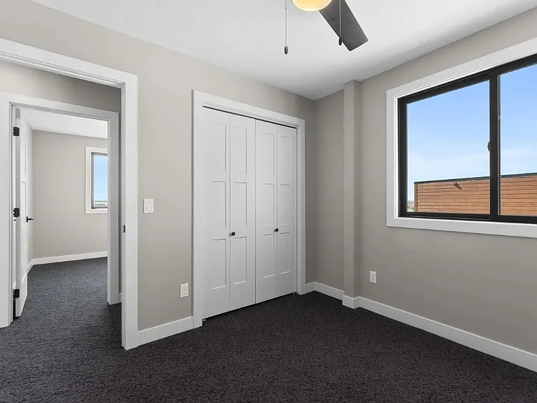 1901 E Wallin Cir — Photo 21