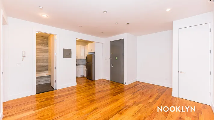 Rented by Nooklyn NYC LLC | media 15
