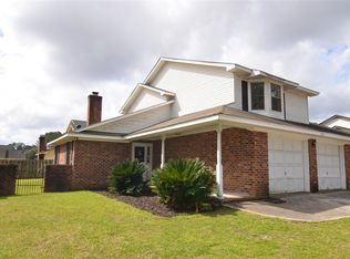 7611 Valleyview Cir, North Charleston, SC 29418