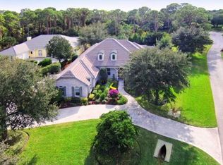 464 Blue Garden Ln, Osprey, FL 34229