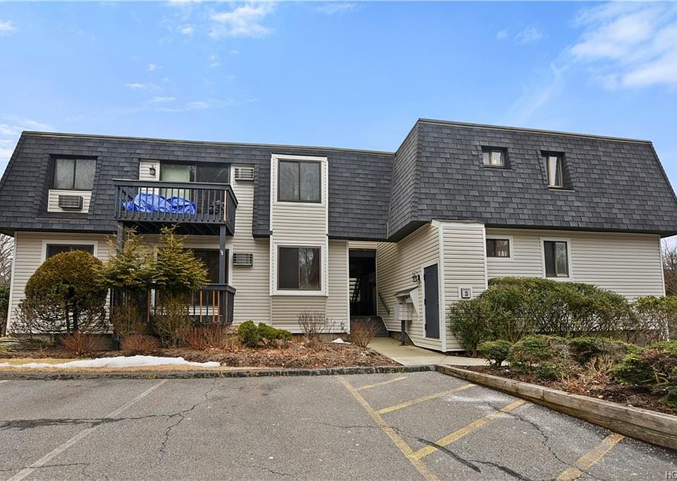 1st image of 301 Drew Ln