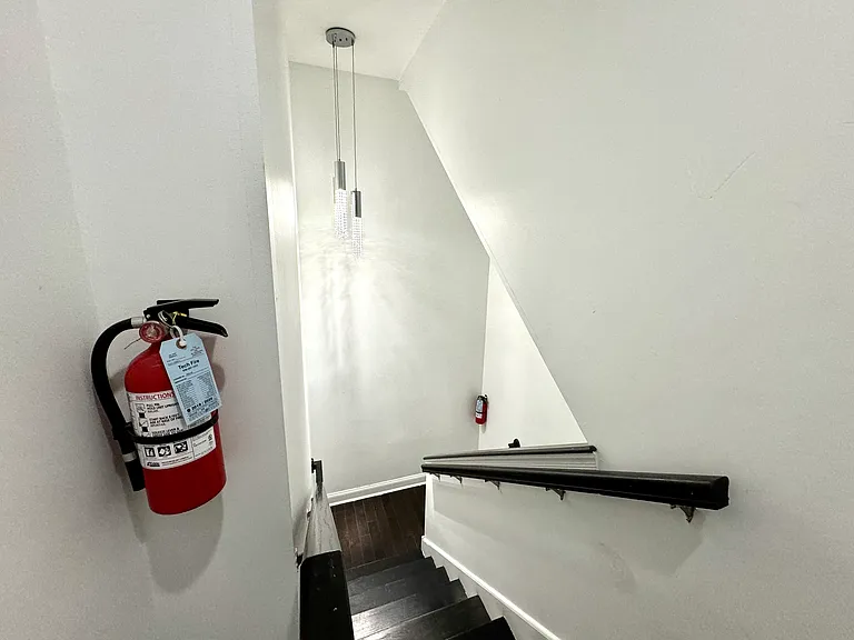 1215 Noble St #3 — Photo 26