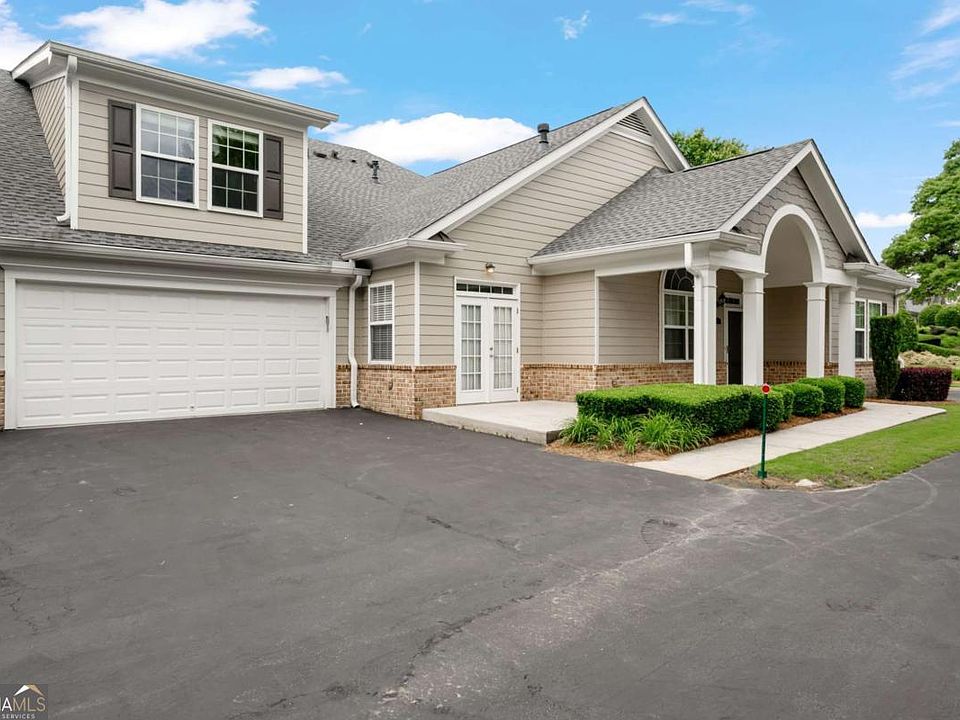 1st image of 2561 Grapevine Cir #104