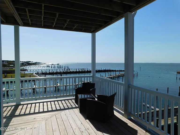 142 S Ferry Dock Rd #C — Photo 10