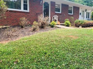304 Lansbury Dr, Danville, VA 24540