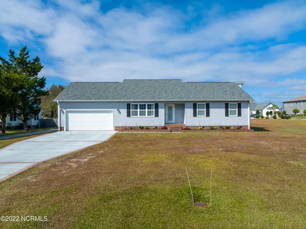 131 Gemstone Dr, Sneads Ferry, NC 28460