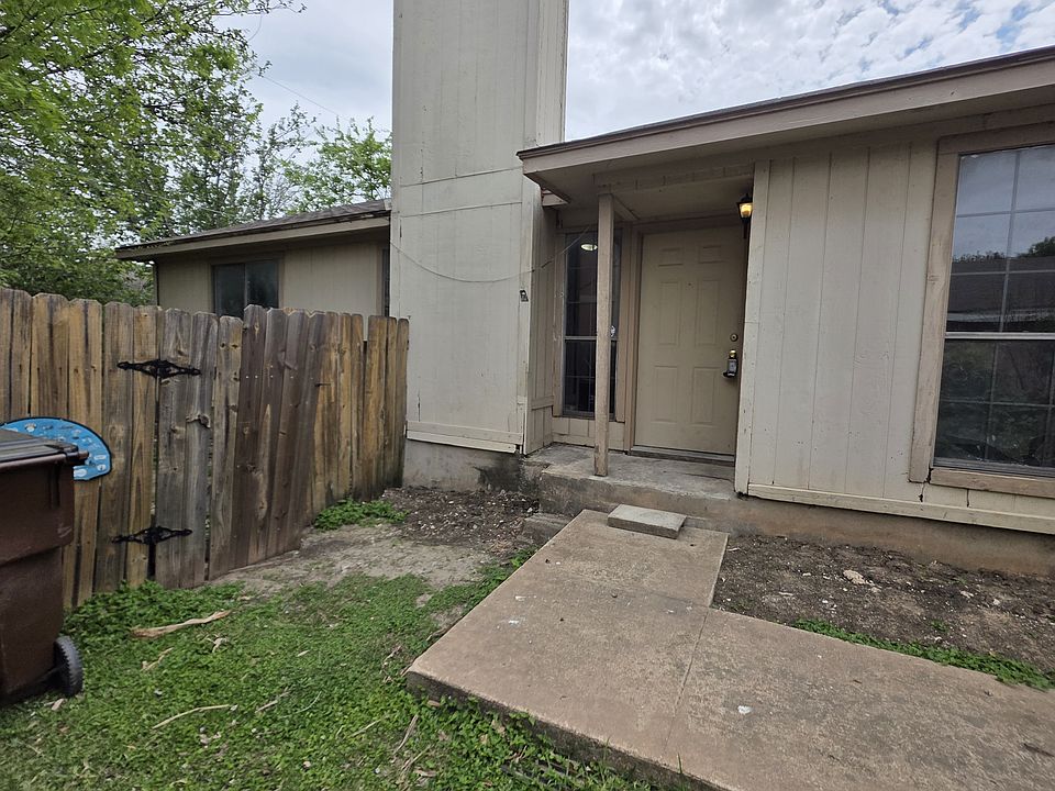 1st image of 1109 Hyridge St #1109
