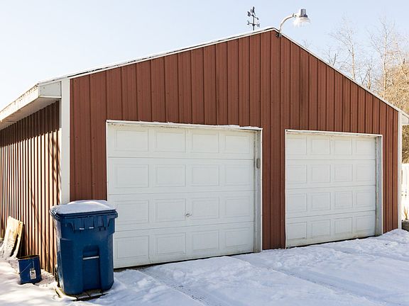 30 x 40 Garage with heated workshop.