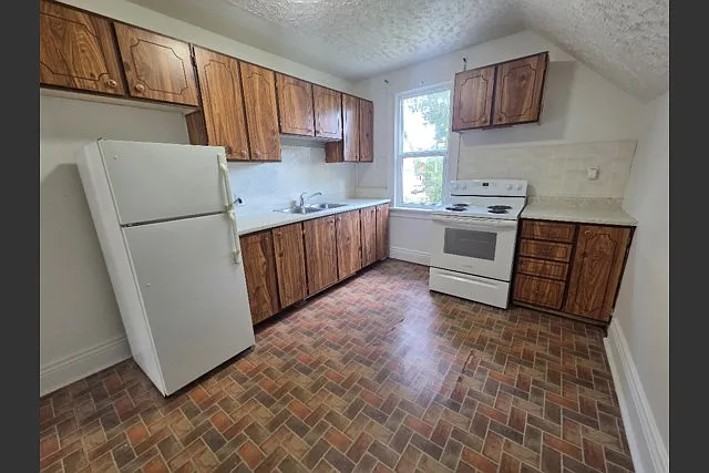 1 bed, $1,400 — Photo 2