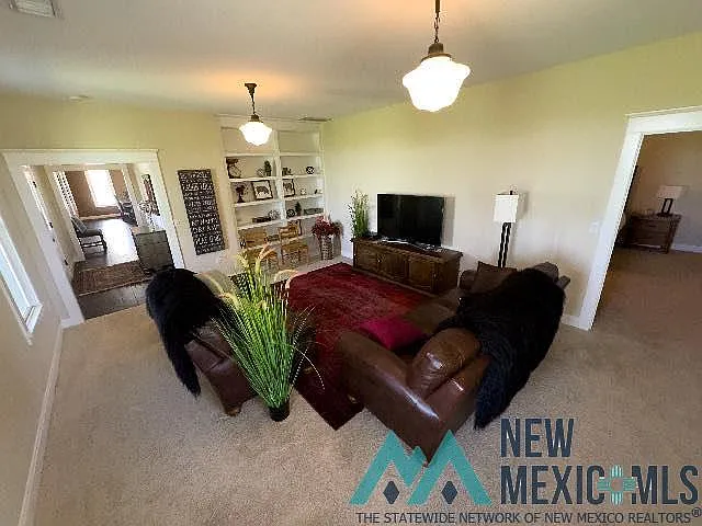 7342 N Main St — Photo 14