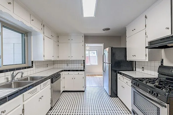 102 North Ave — Photo 10