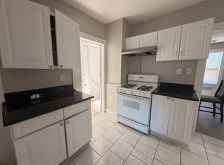 485 East St #3B, New Haven, CT 06511