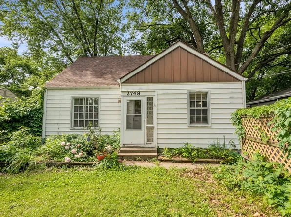 2748 Adams Ave, Des Moines, IA 50310