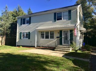 2 Birch St, Bourne, MA 02532