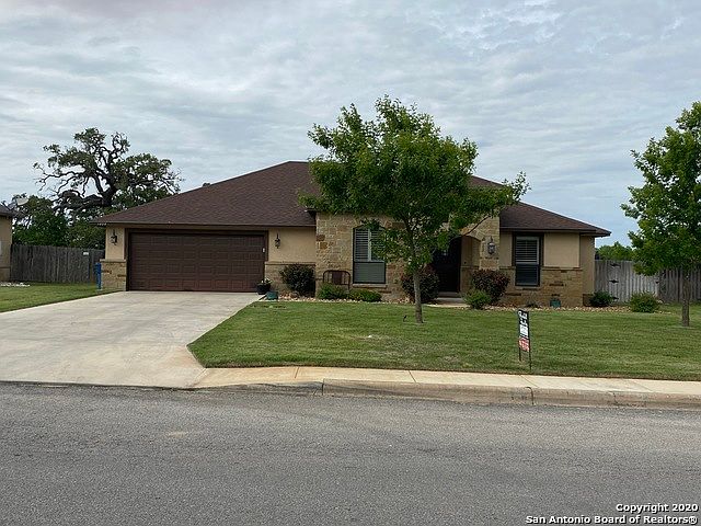 1st image of 1804 Vista View Dr