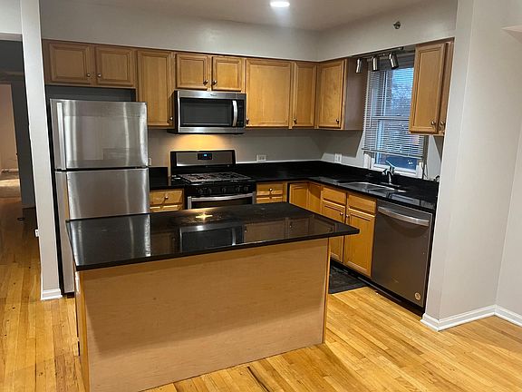 3rd image of 141 Asbury Ave APT 3S