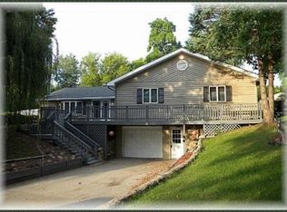 W1151 S Shore Dr, Palmyra, WI 53156