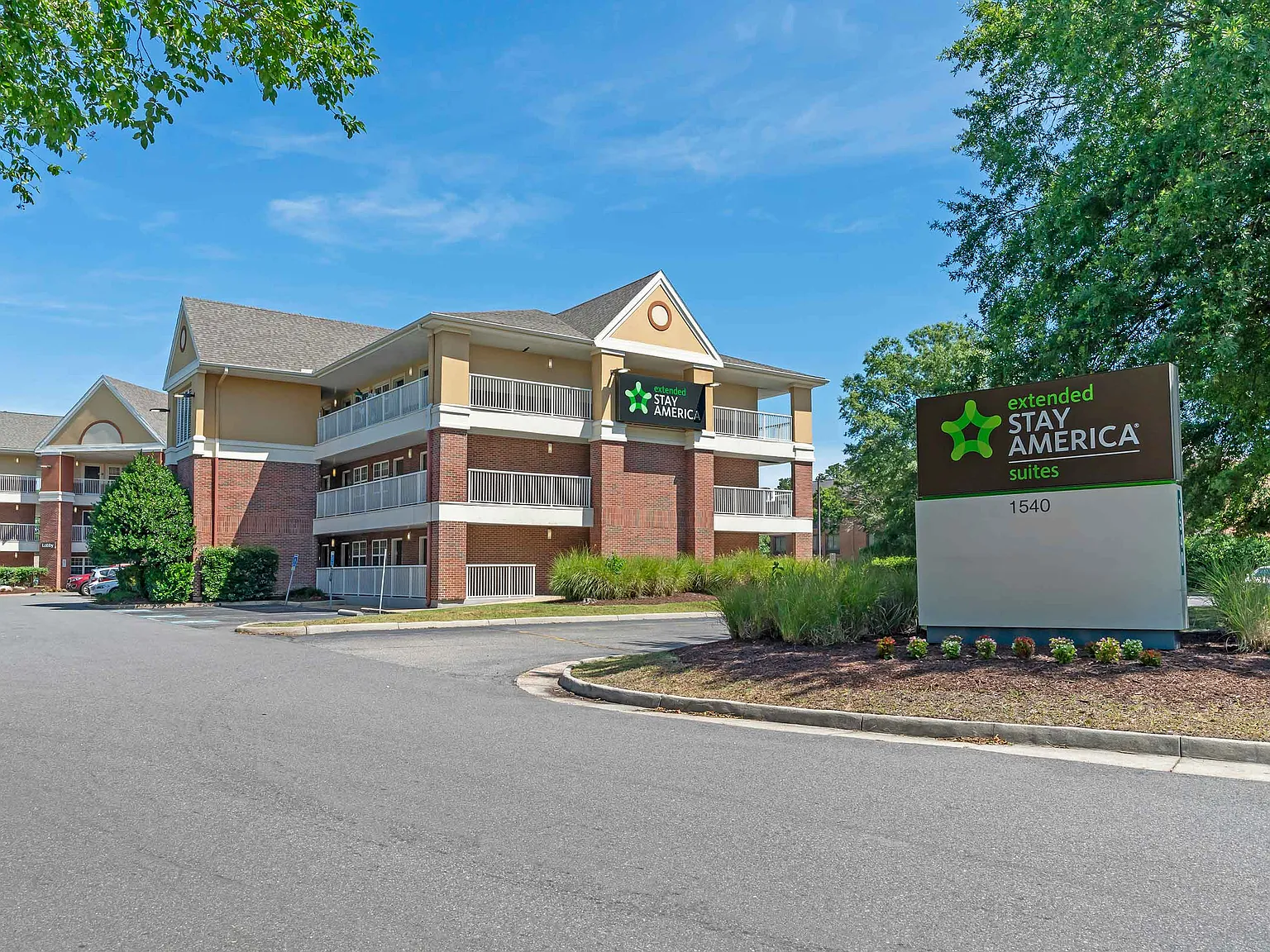 Chesapeake - Crossways Blvd. — Photo 4
