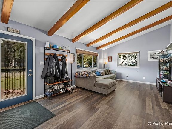 5th image of 641 Nottingham Ln