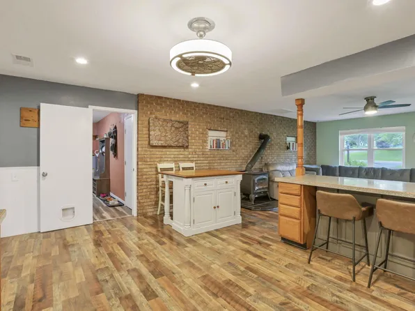 335 Lansing Cir, Granville, OH 43023