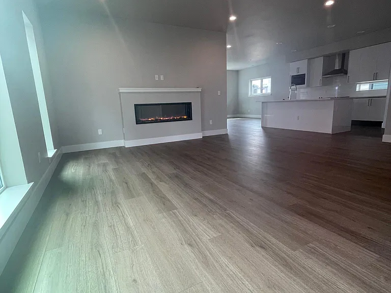 16663 SE Pleasant Valley Pkwy — Photo 5