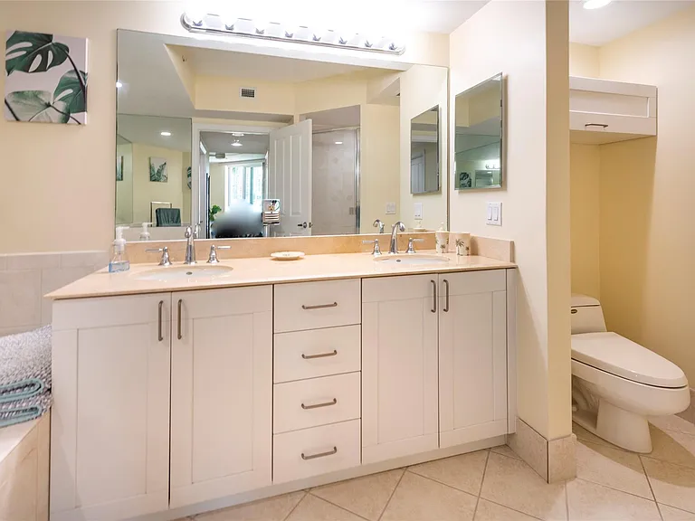 401 SW 4th Ave #401 — Photo 21