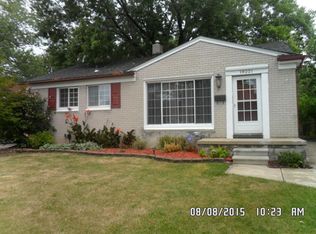 18221 Marquette St, Roseville, MI 48066