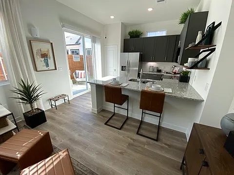 Falcon Ln — Photo 7