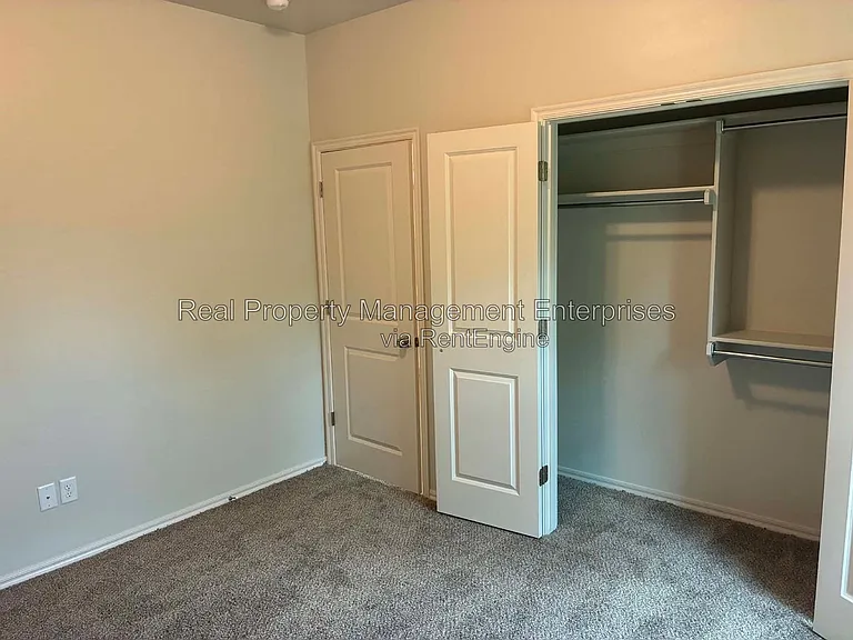 343751 E 870th Rd — Photo 12