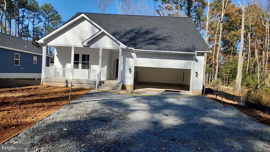 1st image of 83 Shorewood Dr