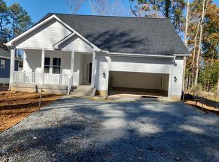 83 Shorewood Dr, Colonial Beach, VA 22443