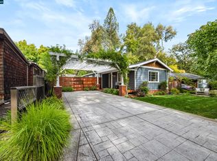 1042 Sunnybrook Dr, Lafayette, CA 94549