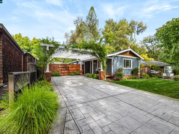 1042 Sunnybrook Dr, Lafayette, CA 94549