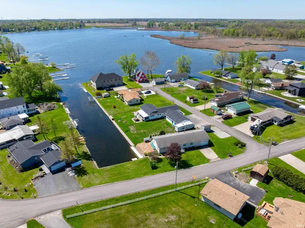 21 Ems C19 Ln, Warsaw, IN 46582