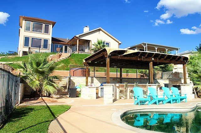 1st image of 2201 Hillside Dr