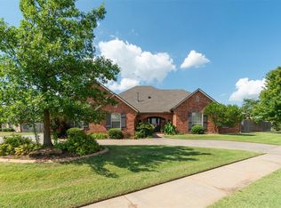 416 Sunrise Dr, Yukon, OK 73099