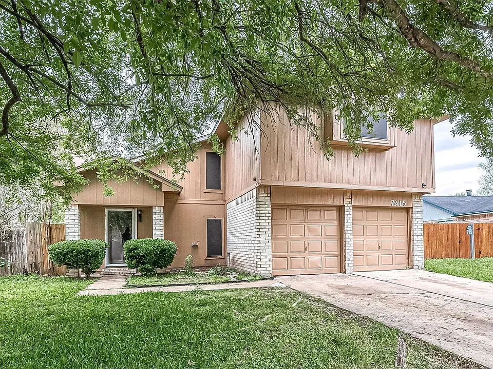 7415 Colima Dr