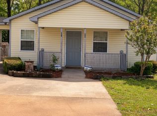 212 Orchard Way, Warner Robins, GA