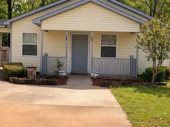 212 Orchard Way, Warner Robins, GA 31088