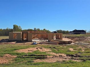 2445 Raven Cir, Blanchard, OK 73010