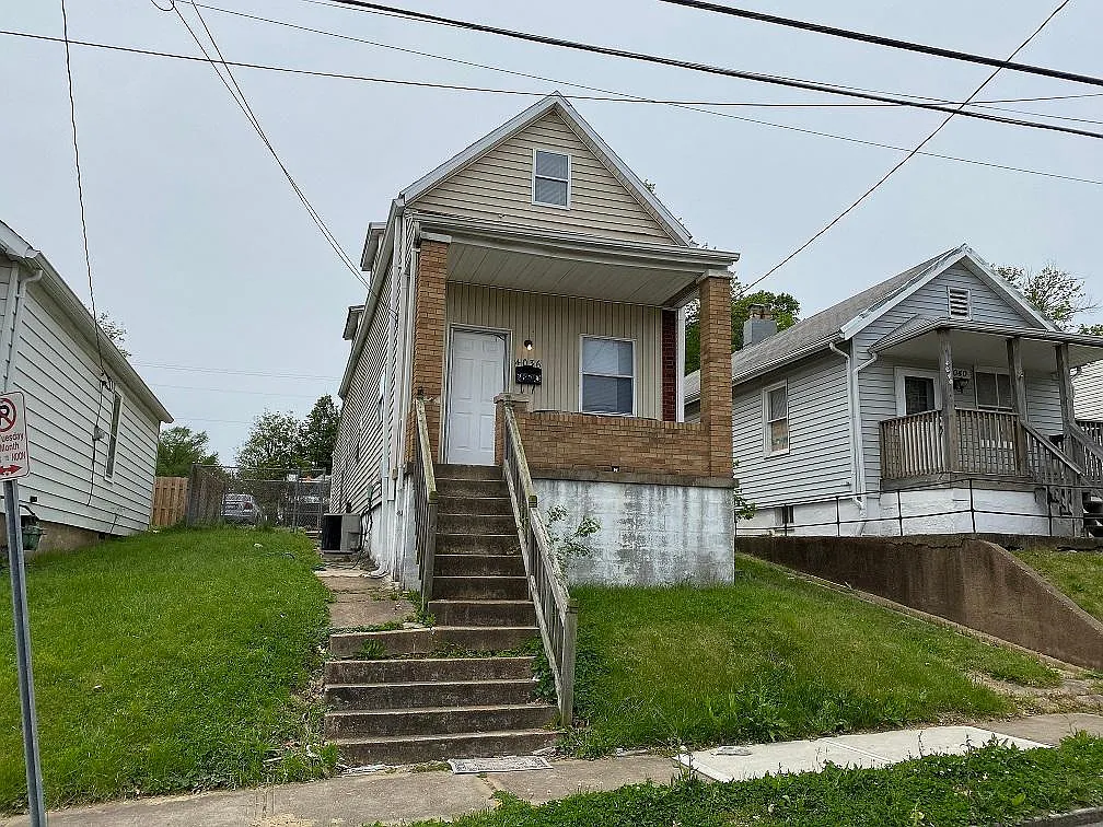 4036 Schiller Pl photo 1