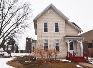 116 W Butler St, Manchester, IA 52057